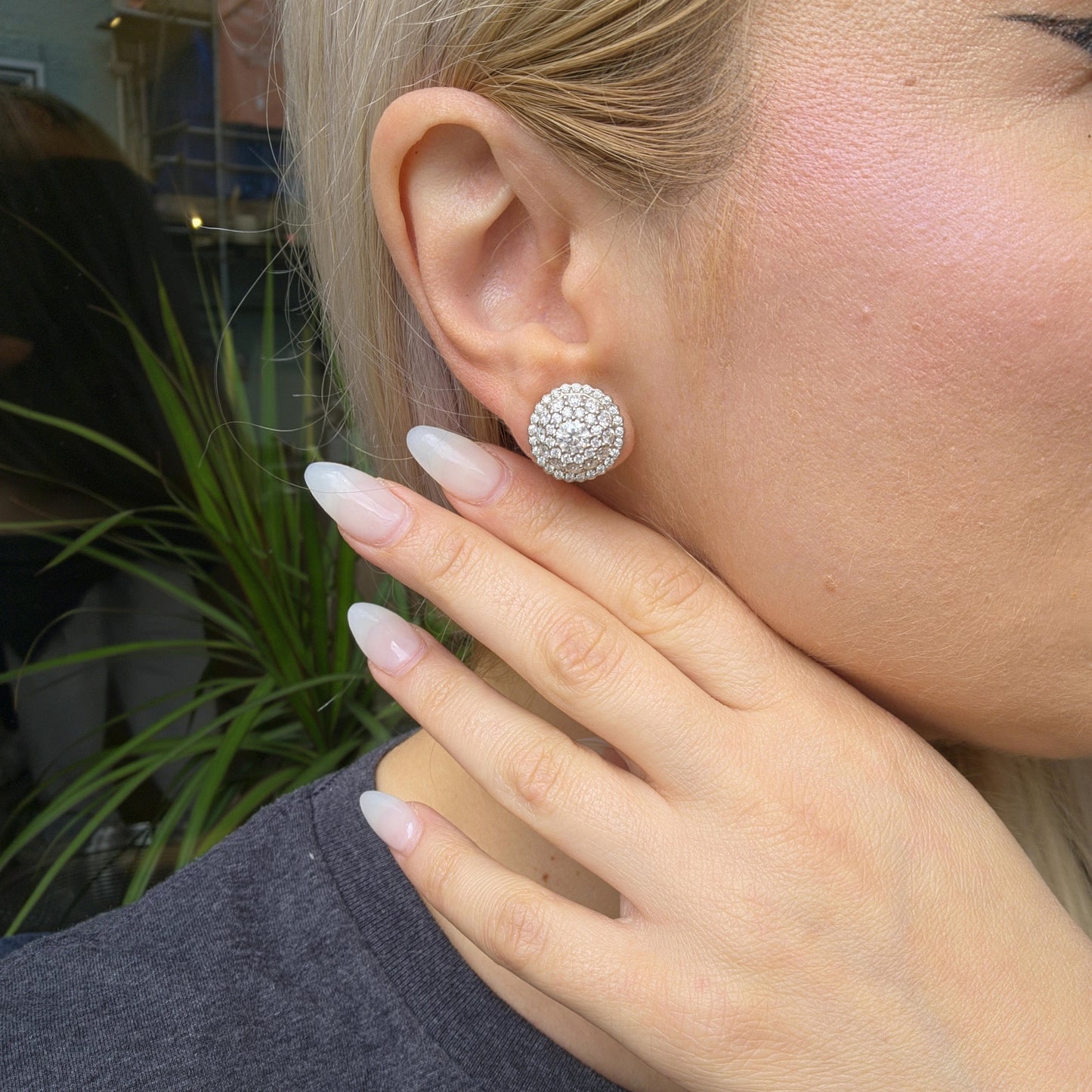 Juno Pavé Dome Earrings – White Diamond