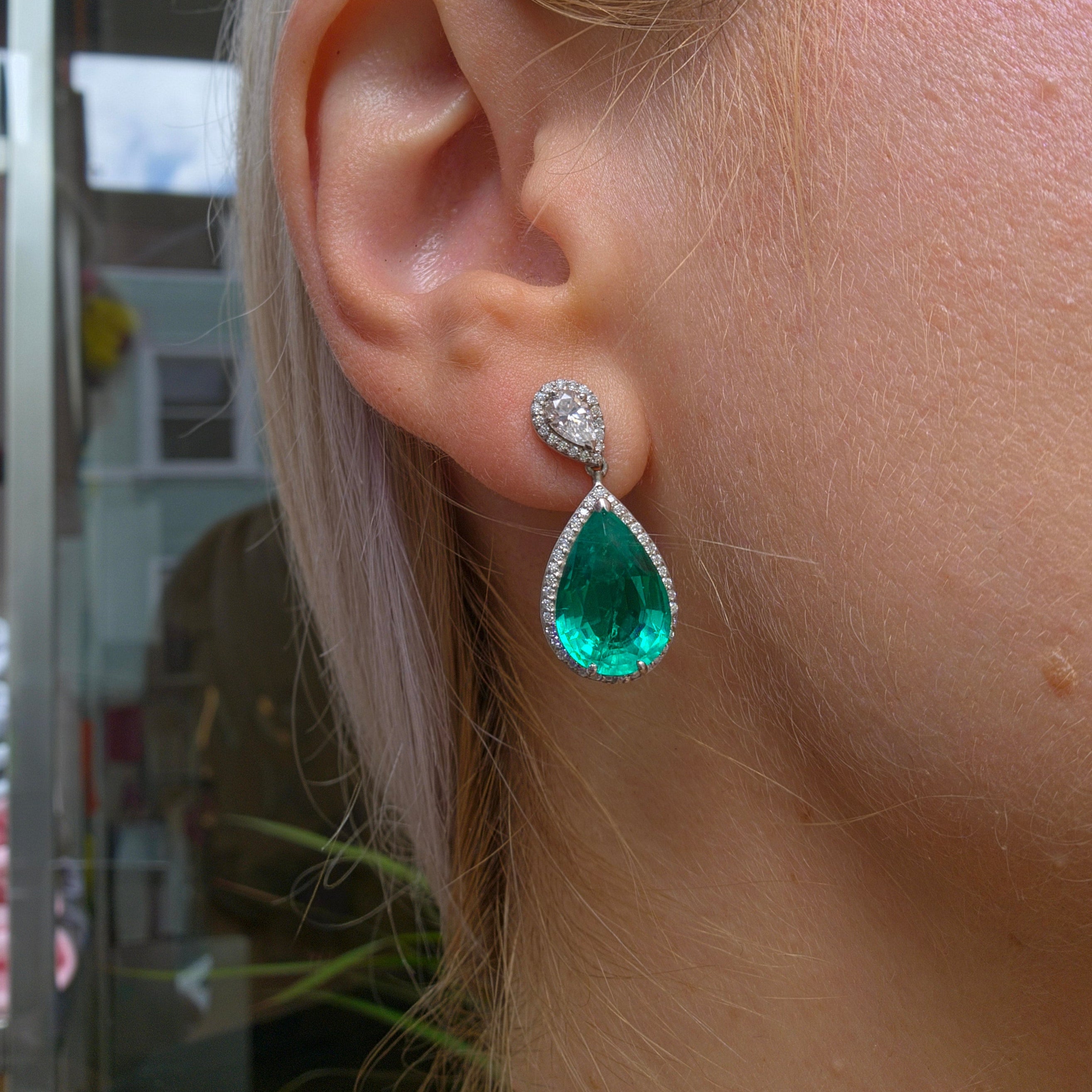 Nova Principessa Earrings – Colombian Green Emerald