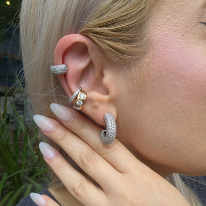 Linea Bold Ear Cuff – Blue Sapphire