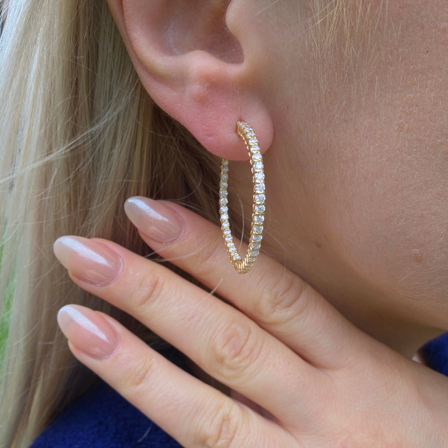 Linea Grande Hoop Earrings – White Diamond