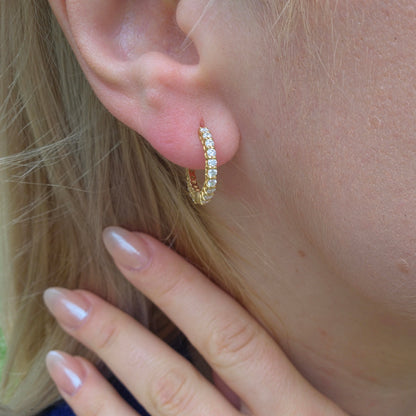 Linea Midi Hoop Earrings – White Diamond