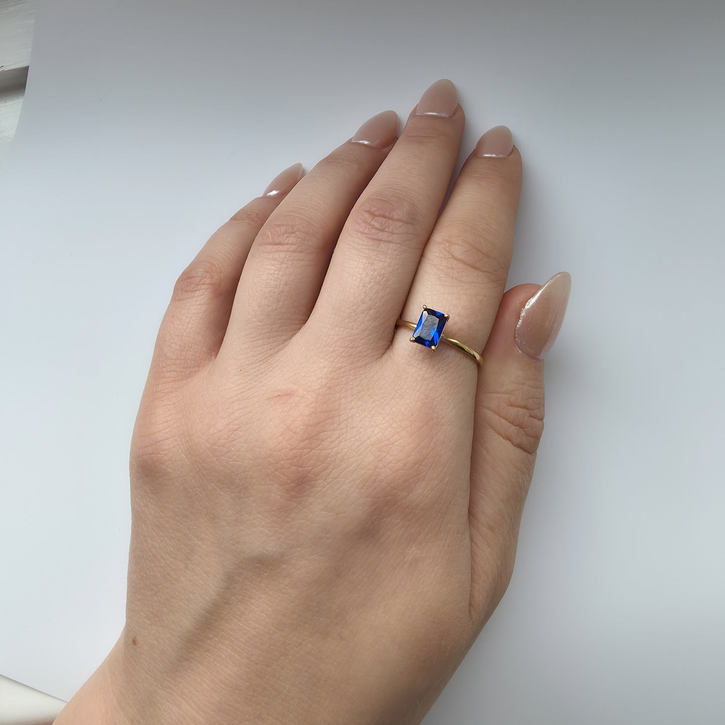 Nexus Solitaire Ring – Blue Sapphire