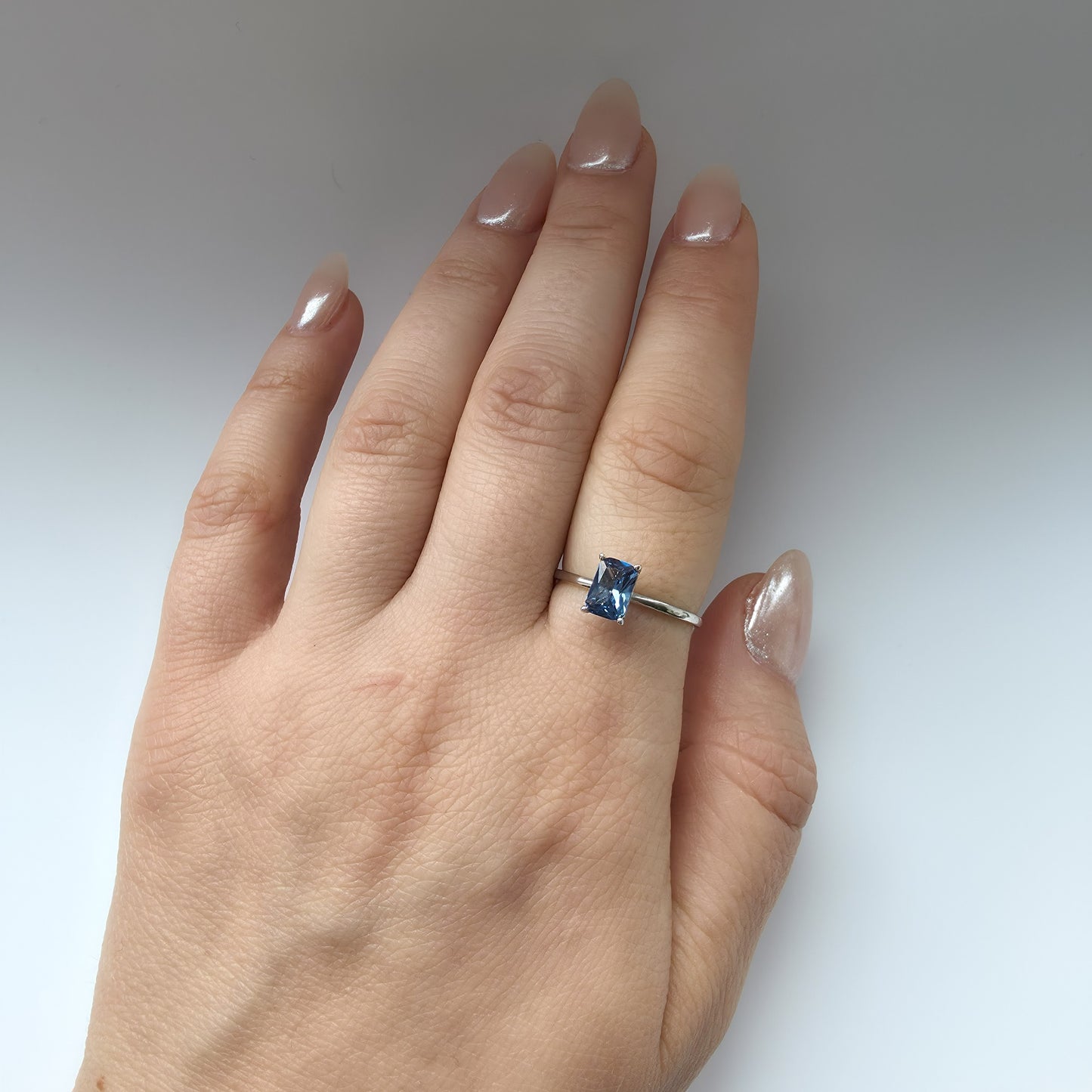 Nexus Solitaire Ring – Teal Blue Spinel