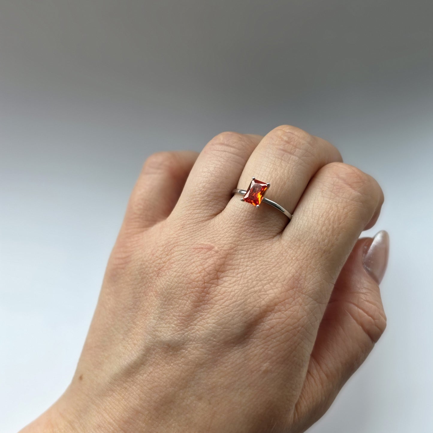 Nexus Solitaire Ring – Orange Padparadscha Sapphire
