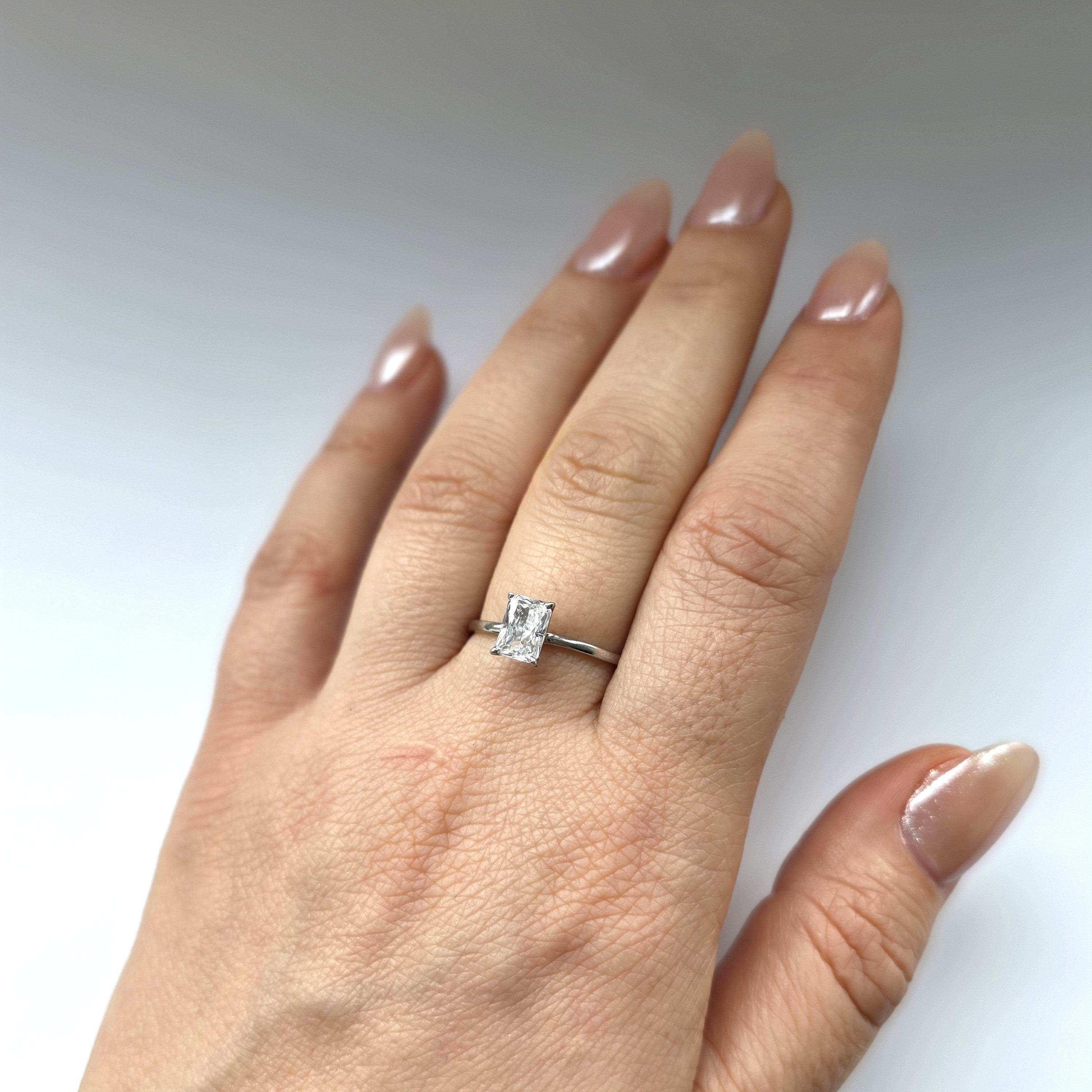 Nexus Solitaire Ring – White Diamond
