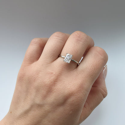Nexus Solitaire Ring – White Diamond