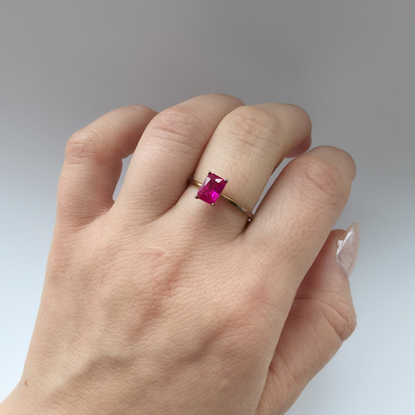 Nexus Solitaire Ring – Red Ruby