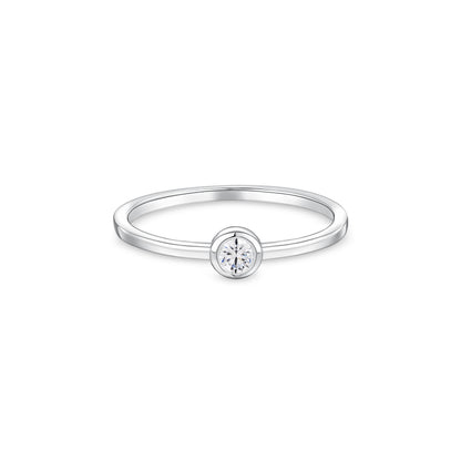 Forma Mini Solitaire Ring – White Diamond