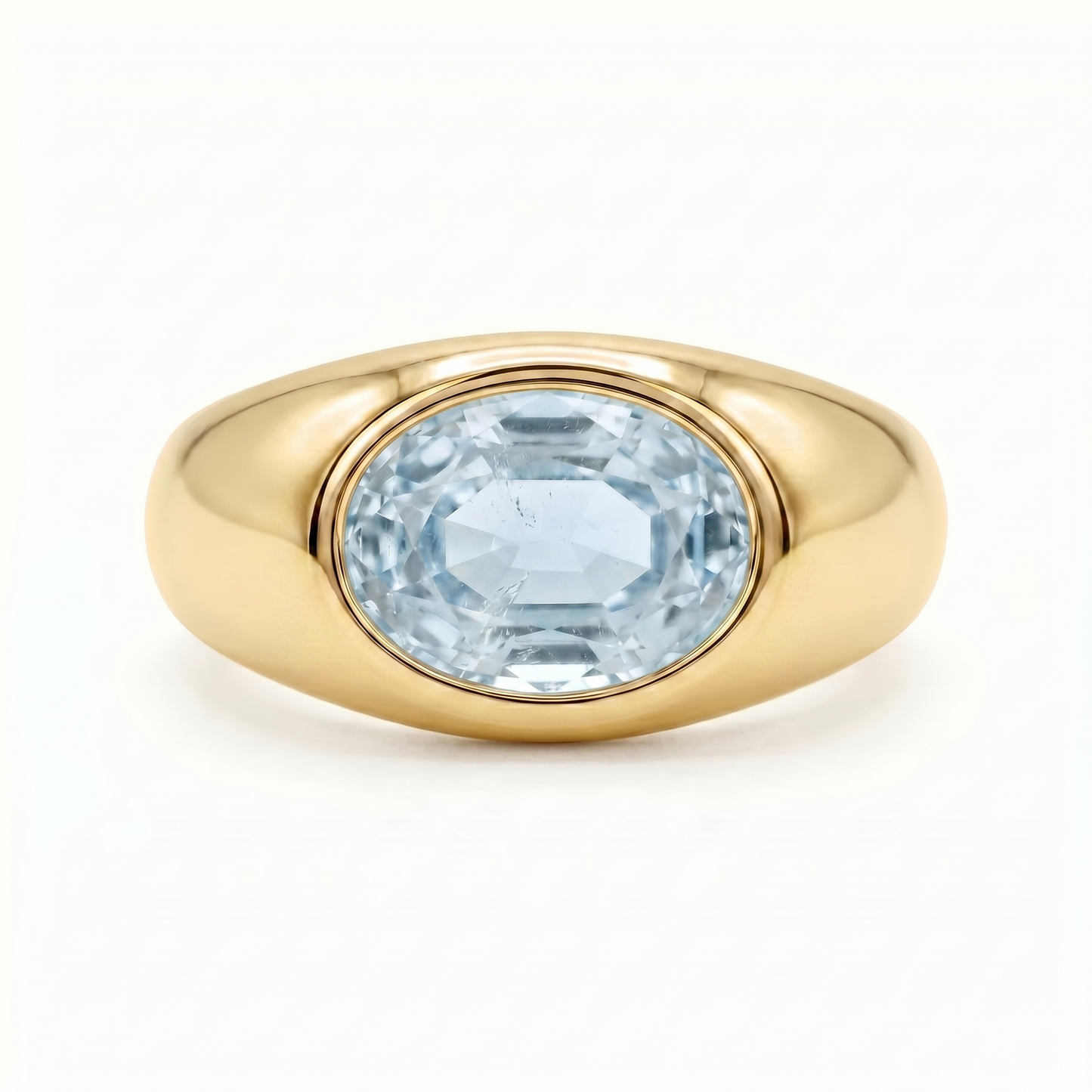 Velara Lateral Signet Ring – Light Blue Aquamarine