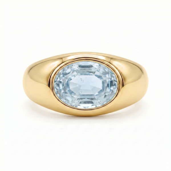 Velara Lateral Signet Ring – Light Blue Aquamarine