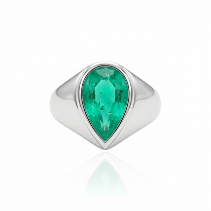 Nova Signet Ring – Colombian Green Emerald