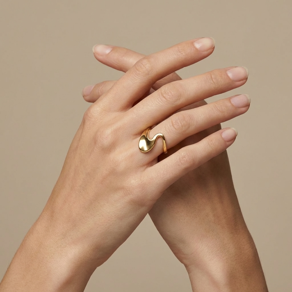 Crest Ring