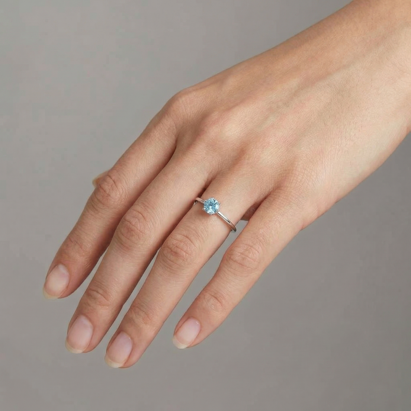 Juno Solitaire Ring – Teal Blue Spinel