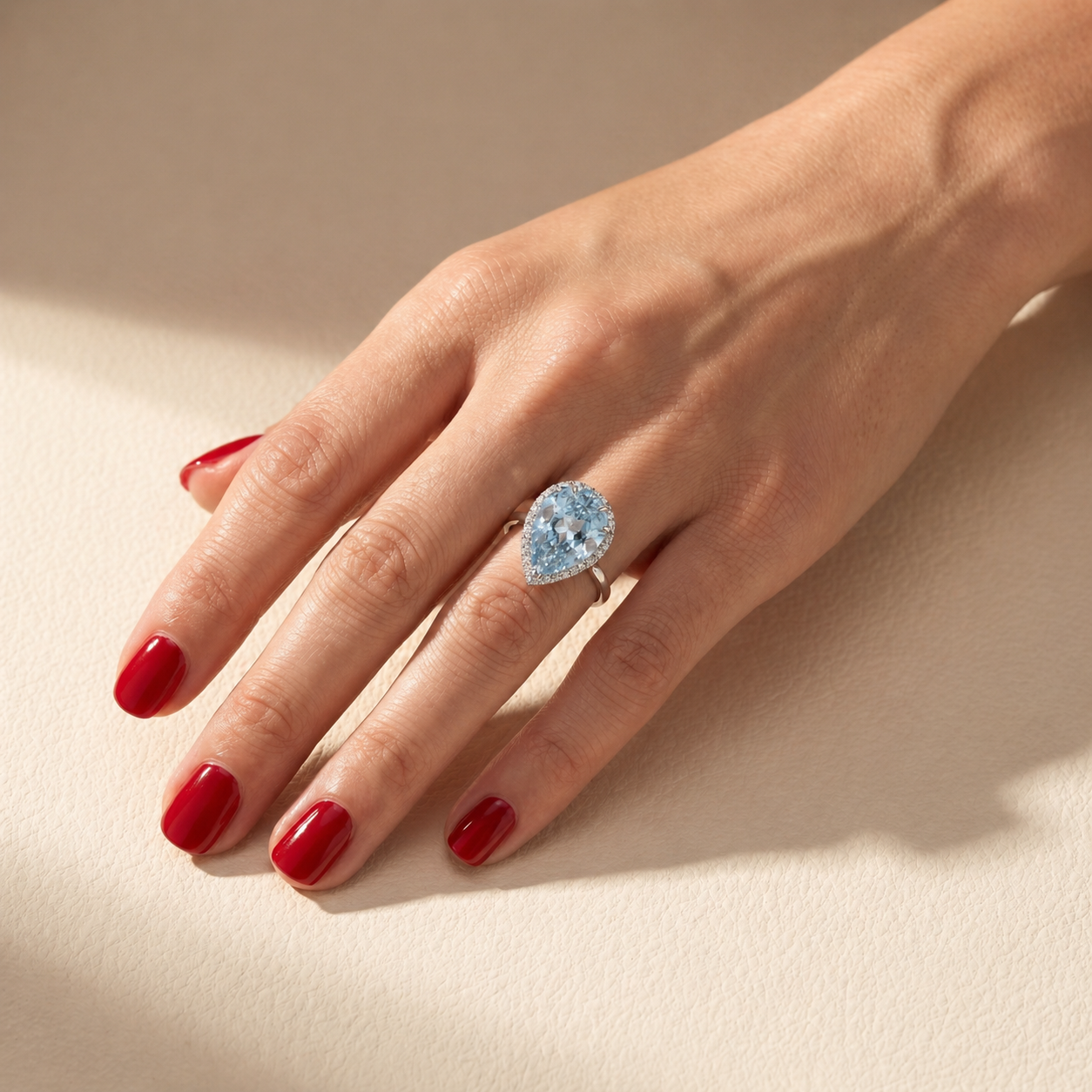 Nova Principessa Ring – Light Blue Aquamarine