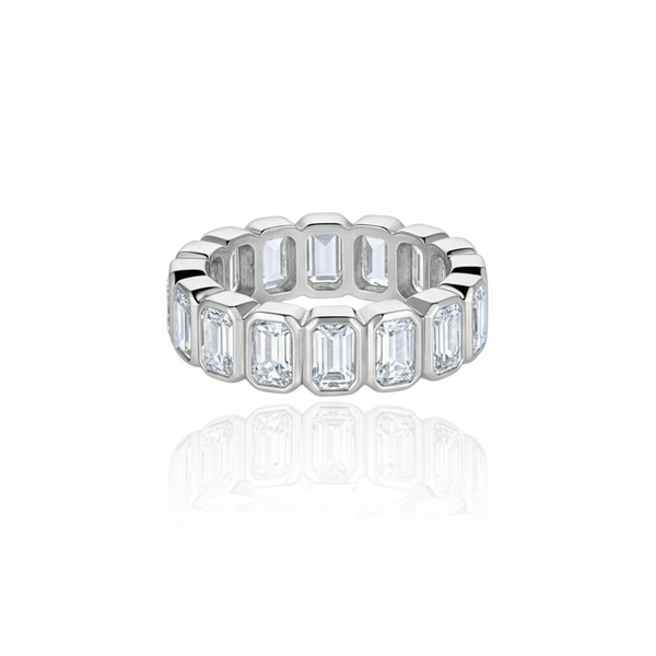 Nexus Vertical Eternity Ring – White Diamond