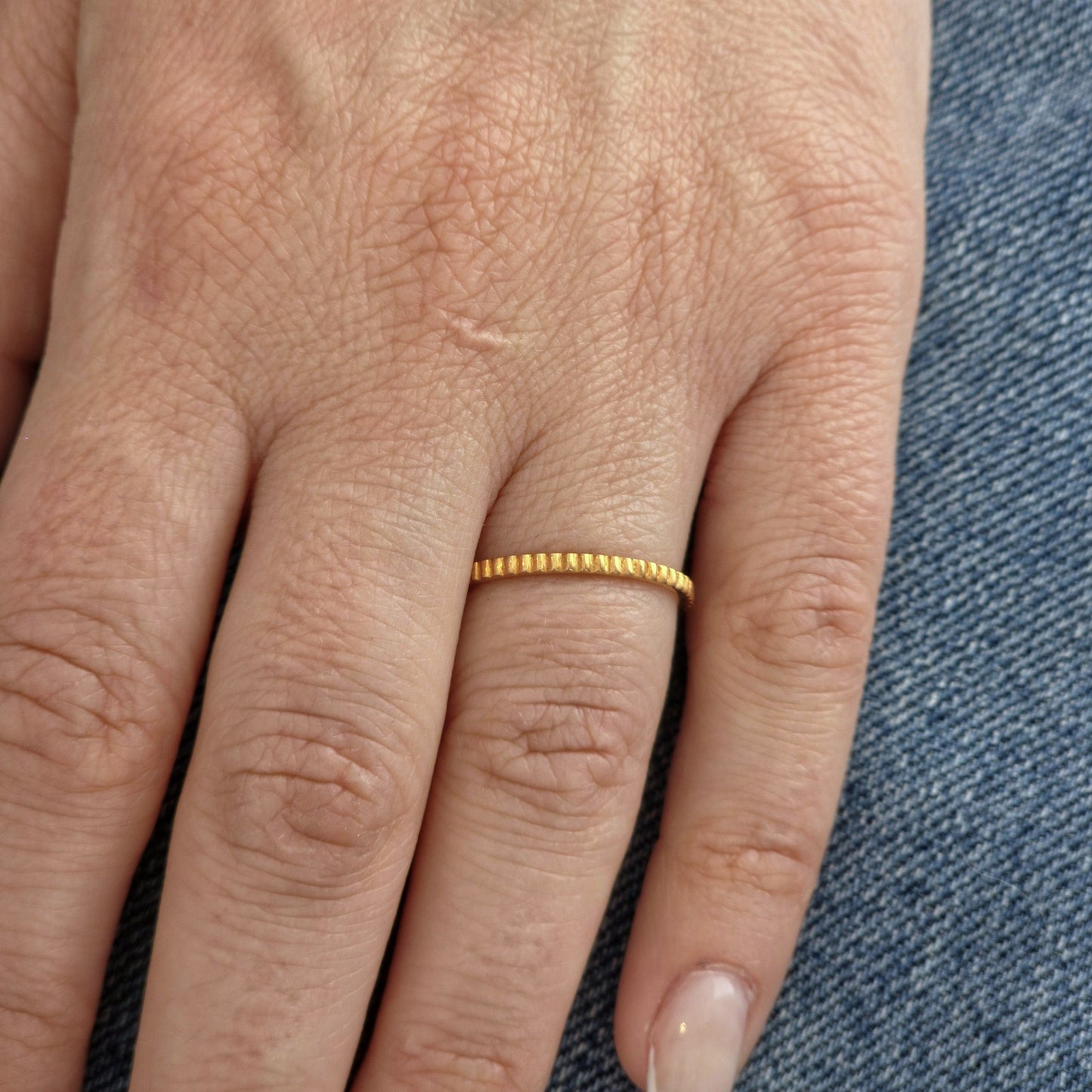 Edge Mini Ring