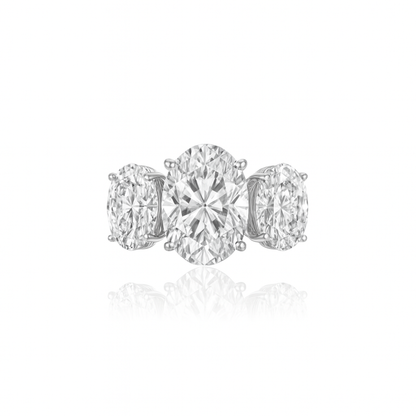 Velara Grand Trilogy Ring – White Diamond