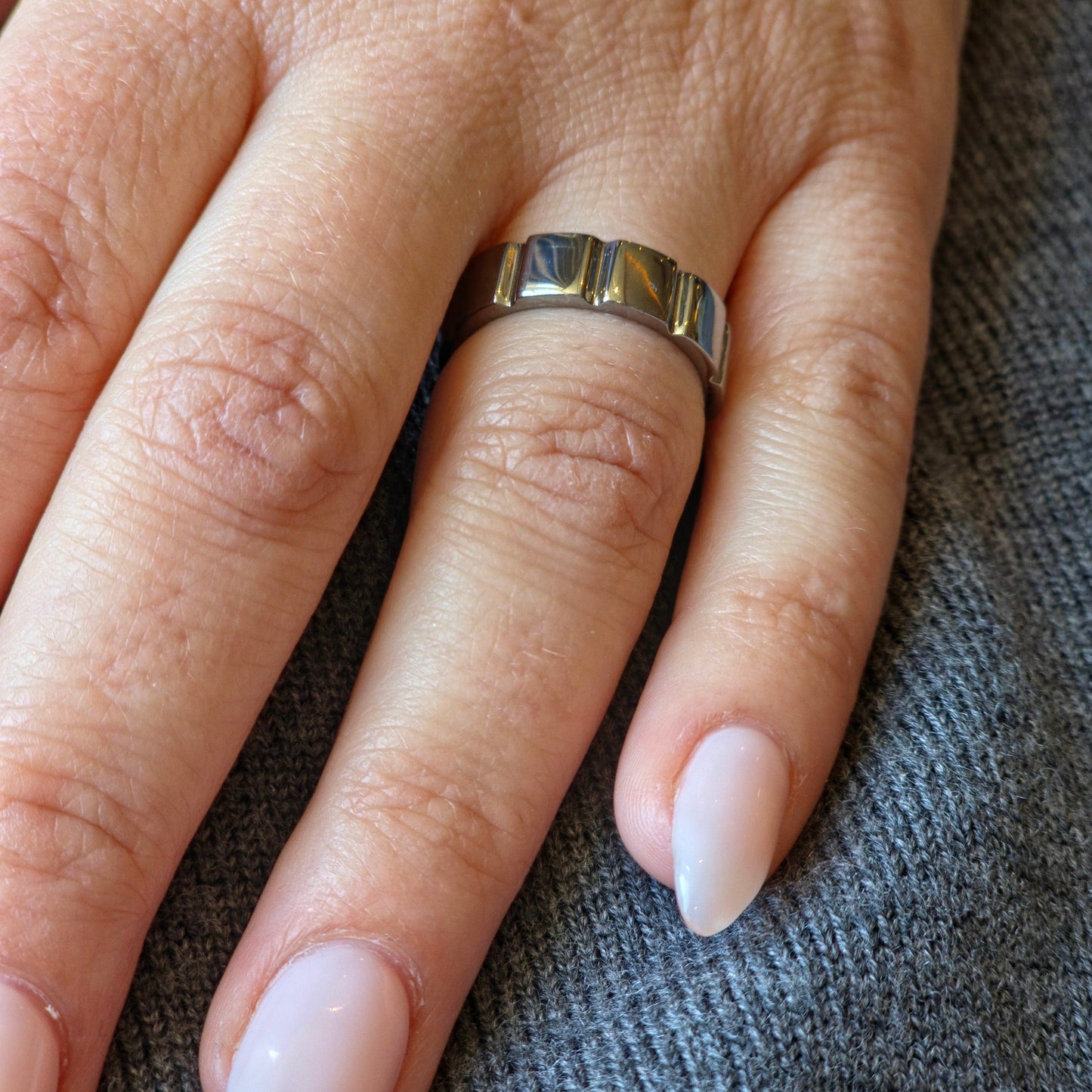 Bolt Grande Ring