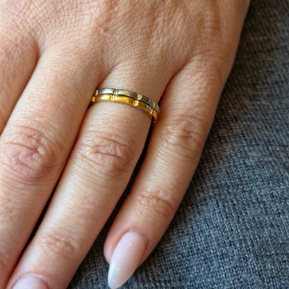 Bolt Mini Ring