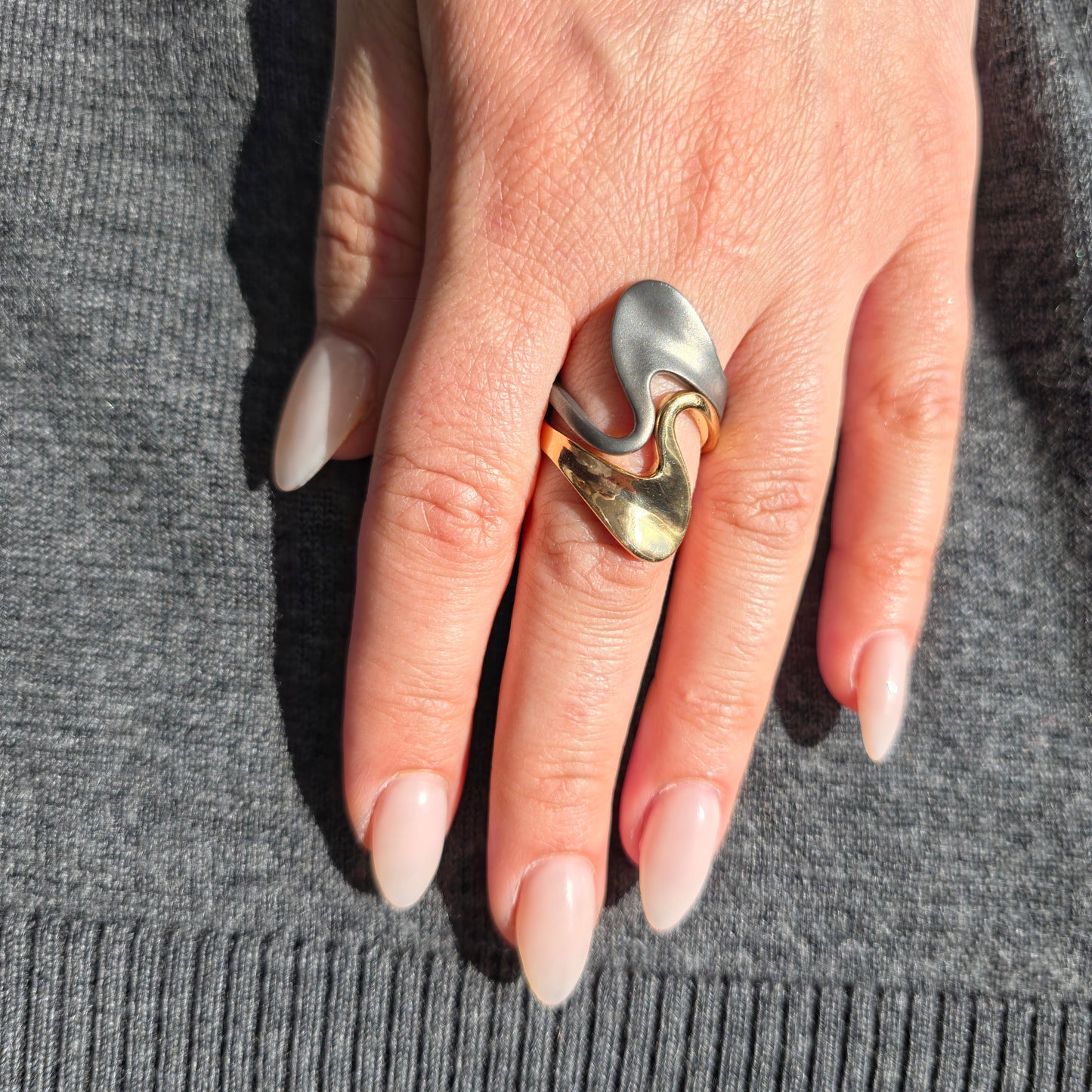 Crest Ring