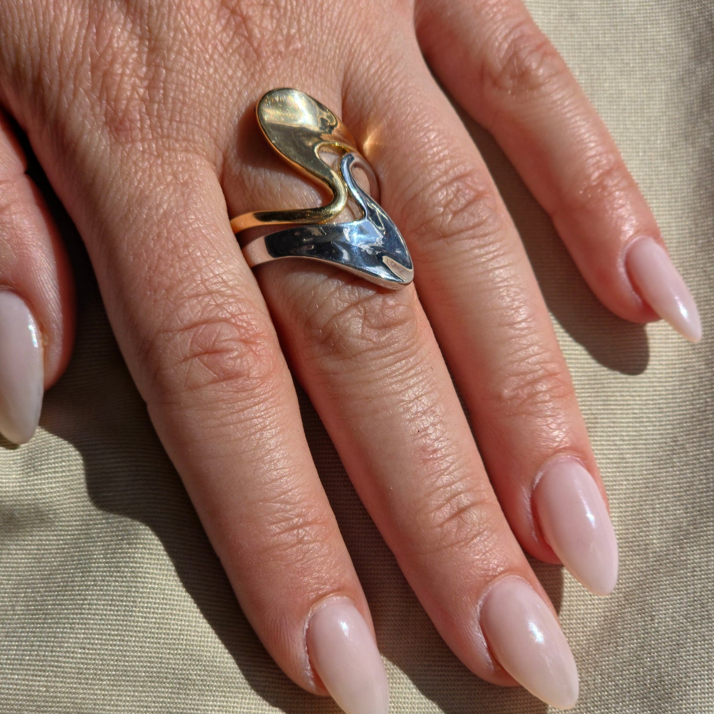Crest Ring