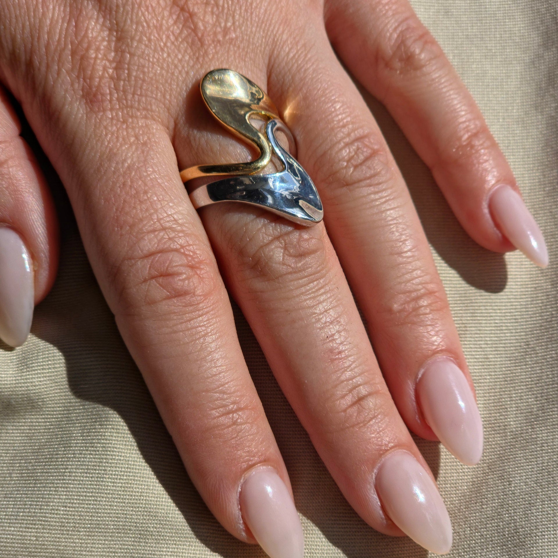 Crest Ring
