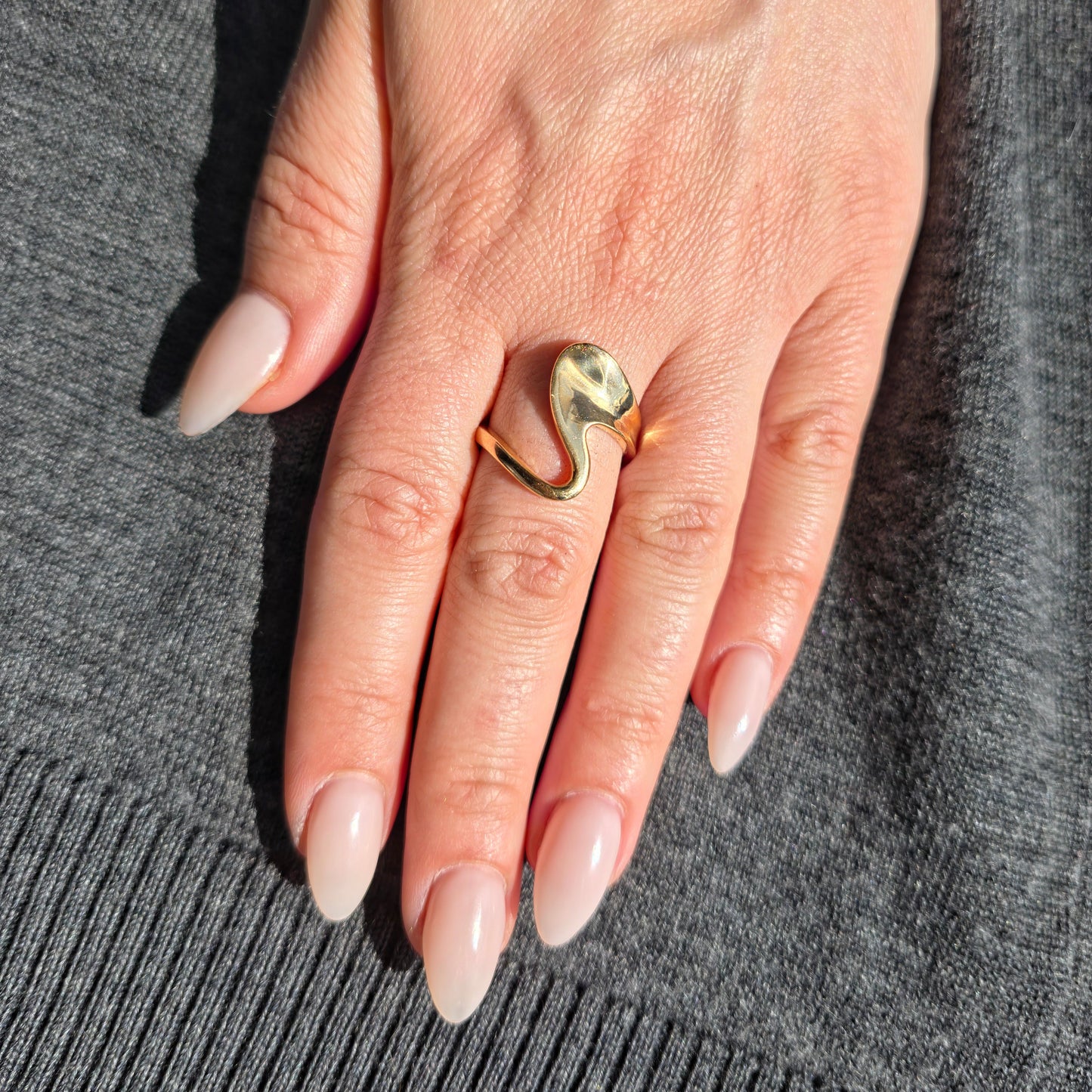 Crest Ring
