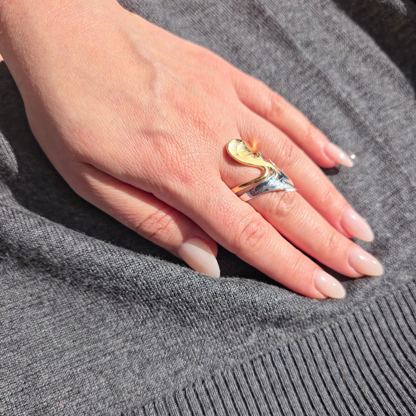 Crest Ring