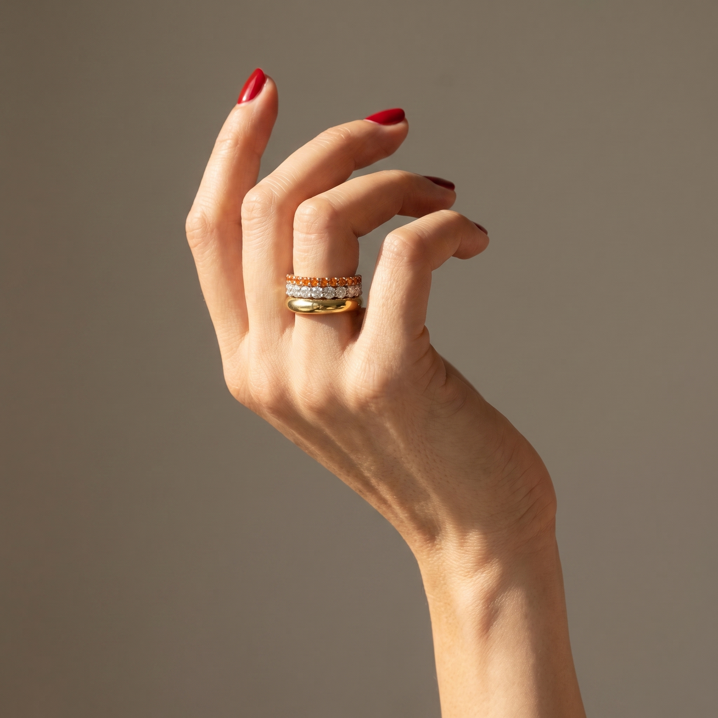 Linea Midi Ring – Orange Padparadscha Sapphire