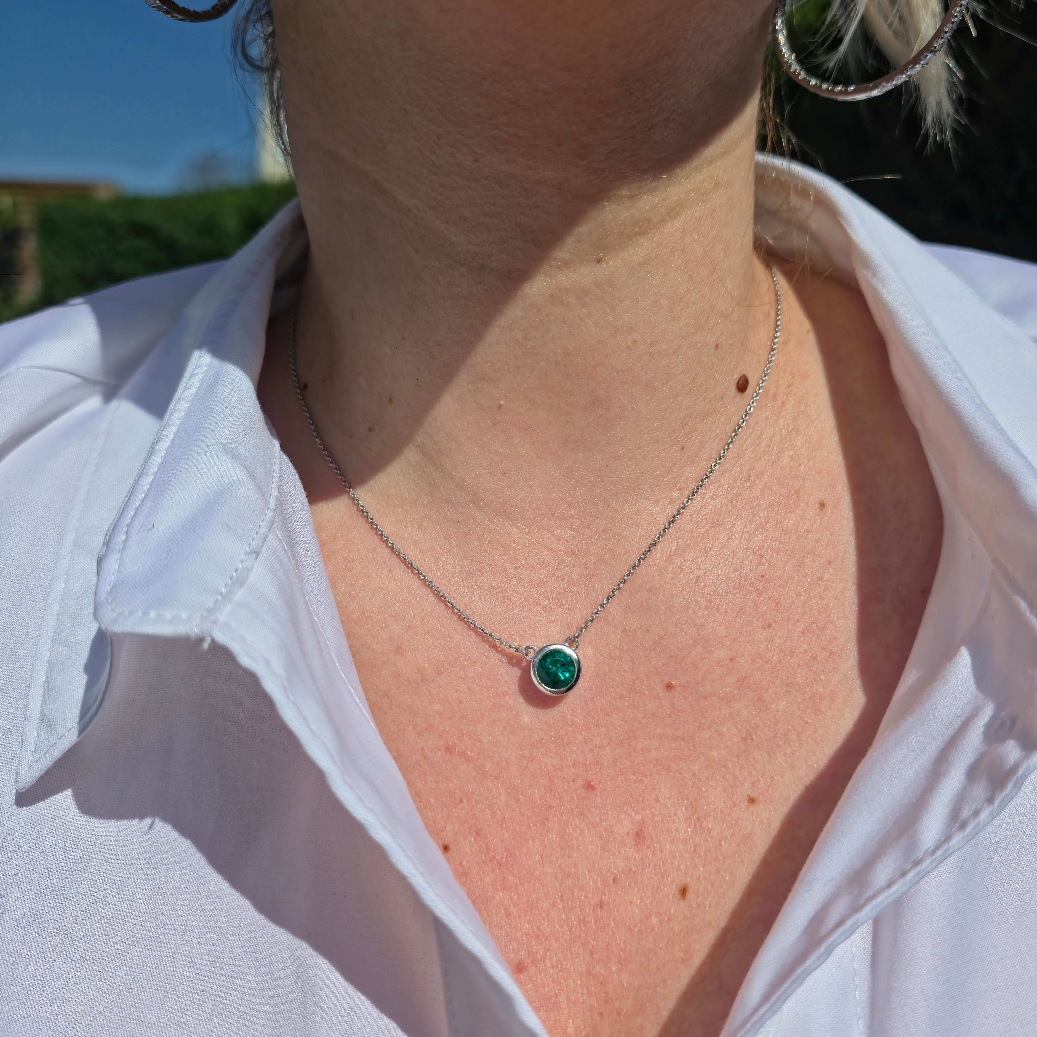 Forma Maxi Solitaire Necklace – White Diamond