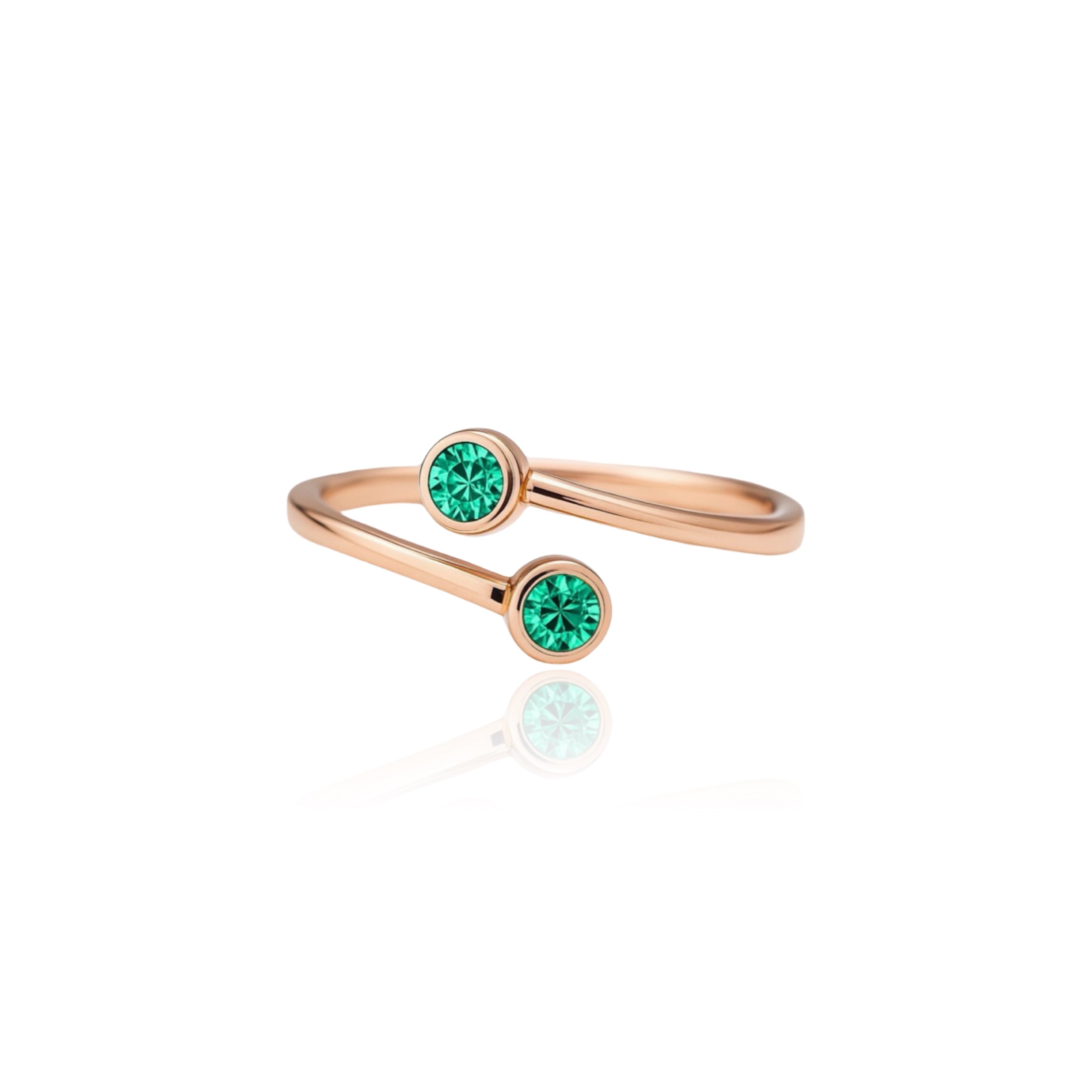 Forma Bypass Ring – Colombian Green Emerald
