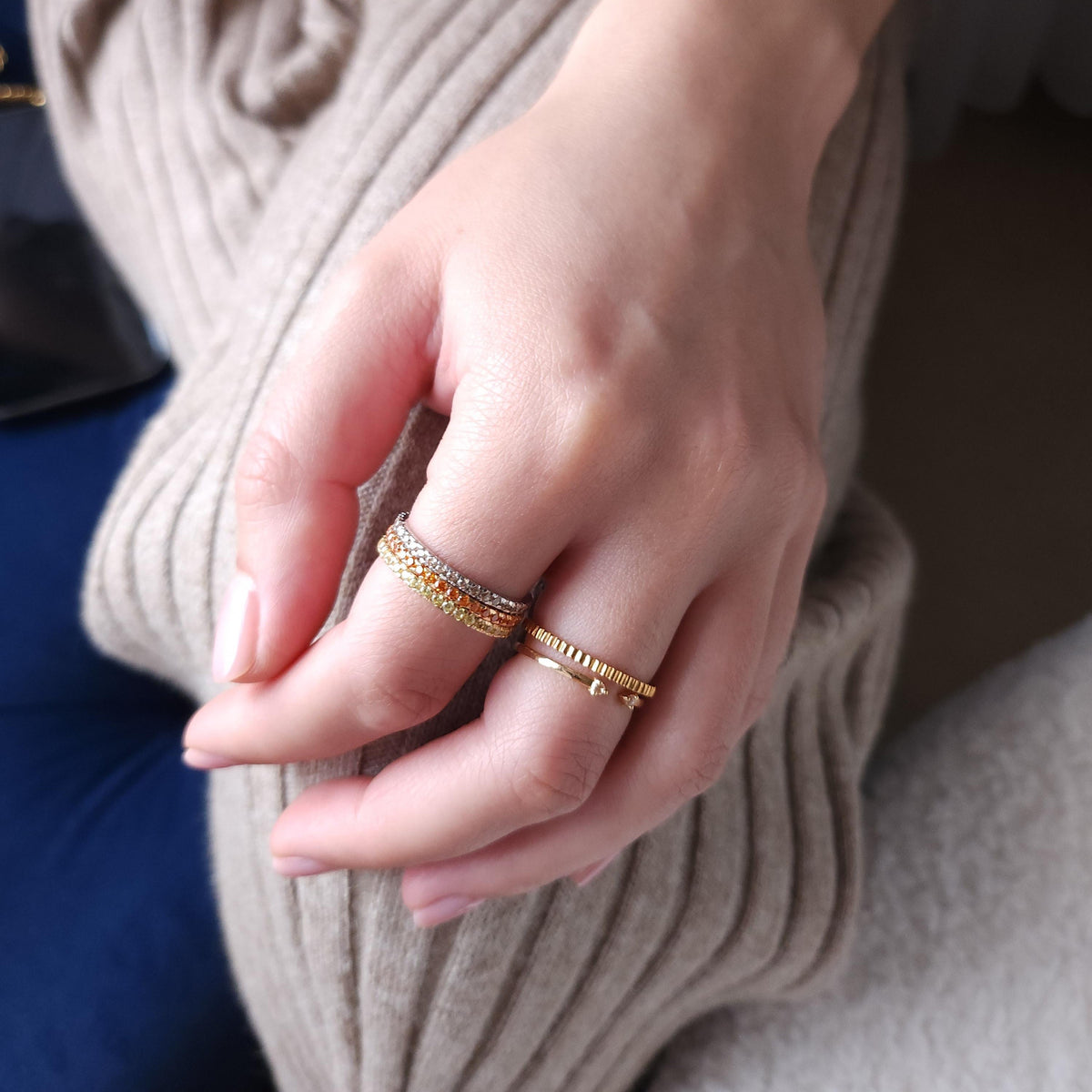 Linea Demi Ring – Yellow Sapphire