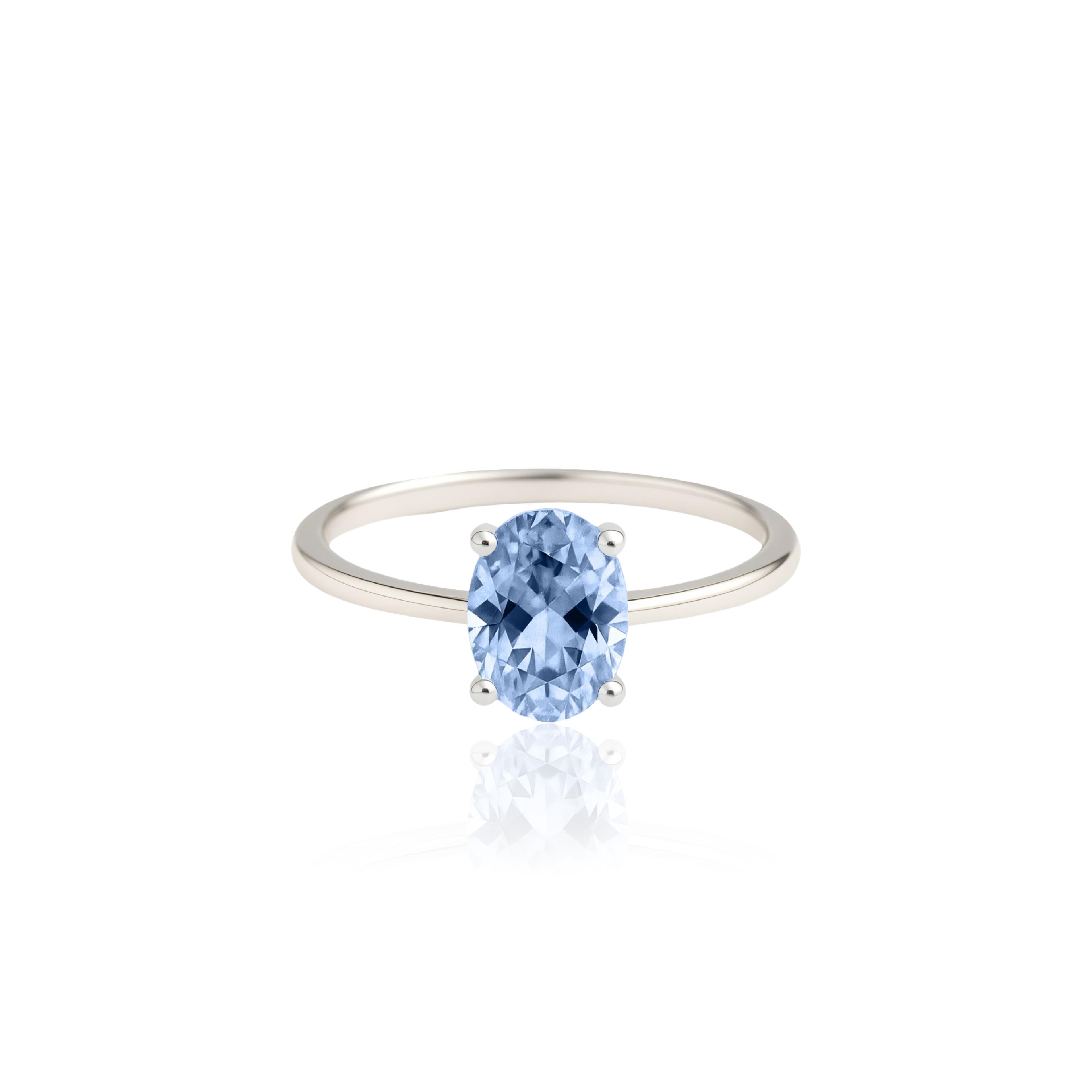 Velara Solitaire Ring – Light Blue Aquamarine