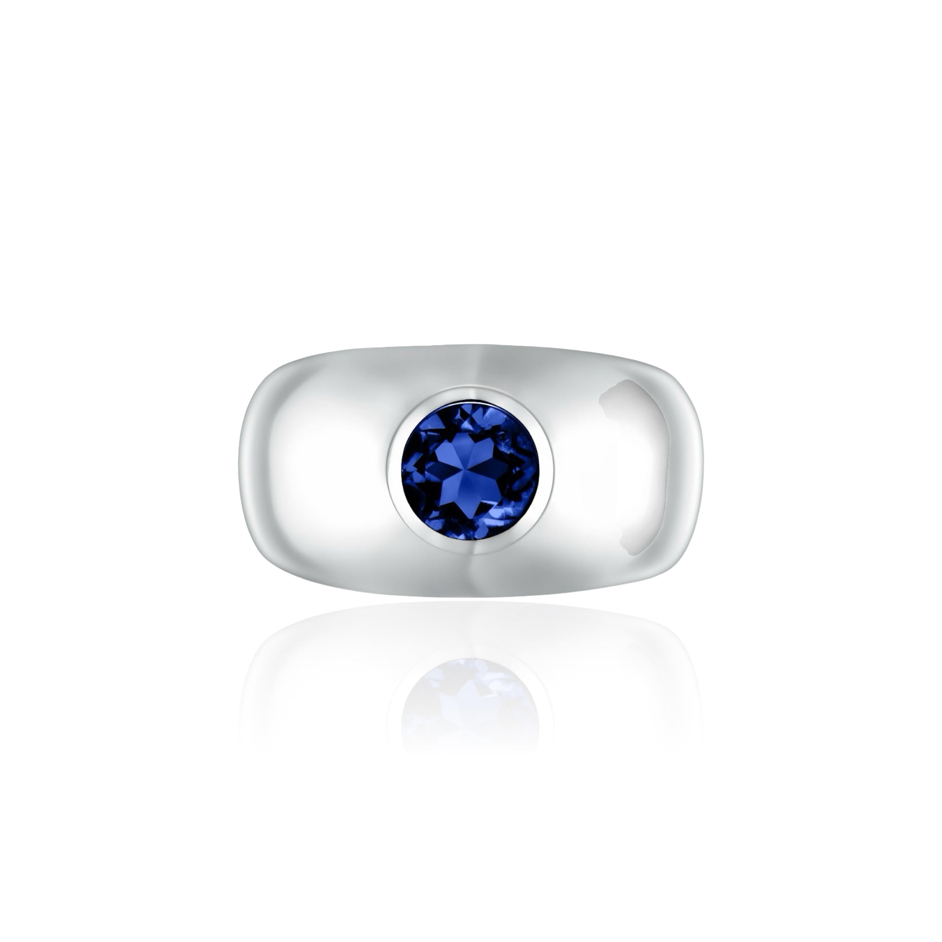 Forma Signet Ring – Blue Sapphire