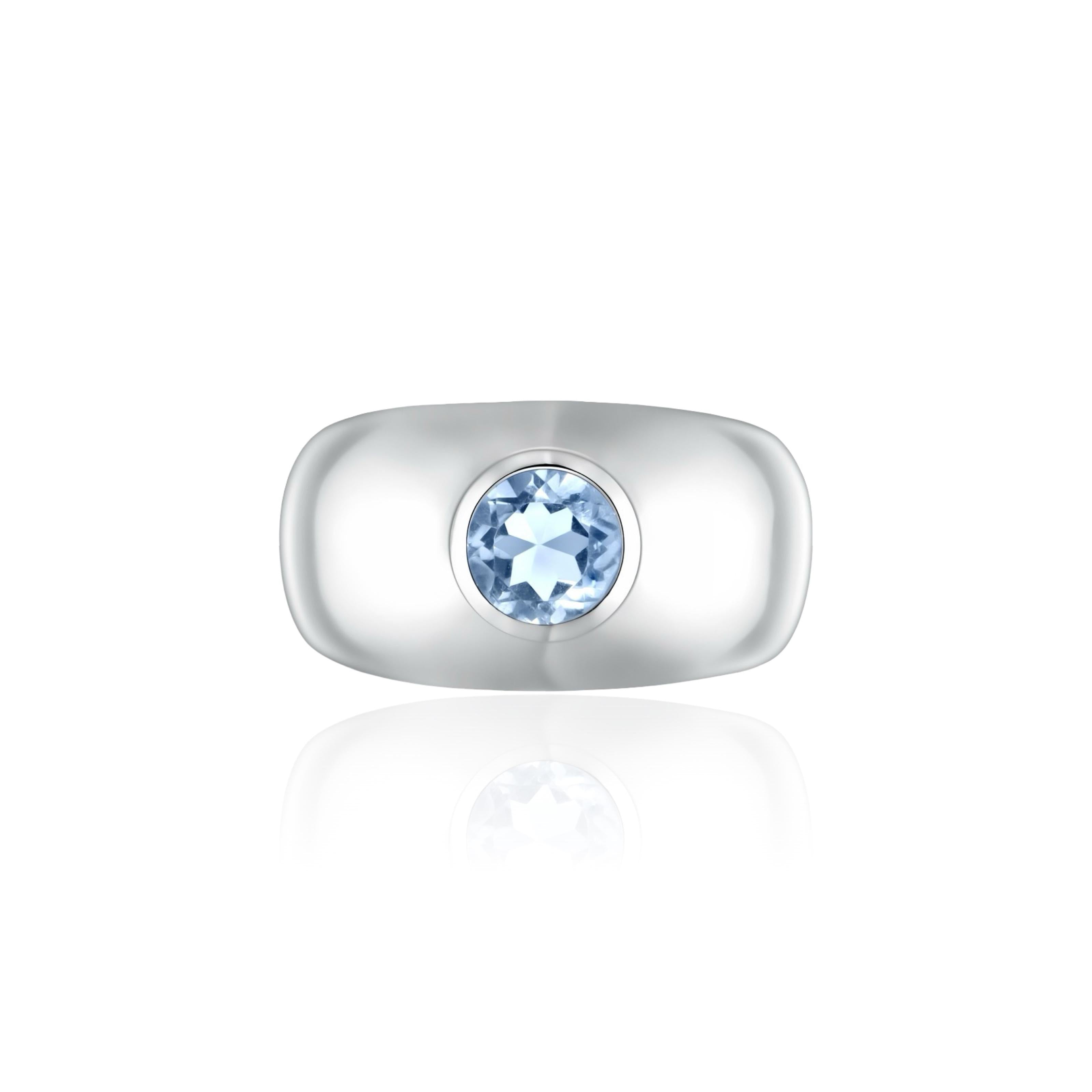 Forma Signet Ring – Light Blue Aquamarine