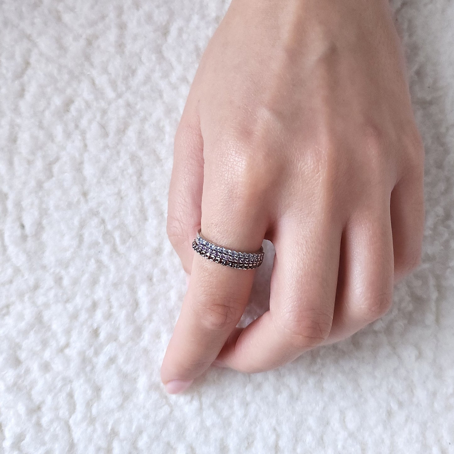 Linea Demi Ring – Zambian Green Emerald