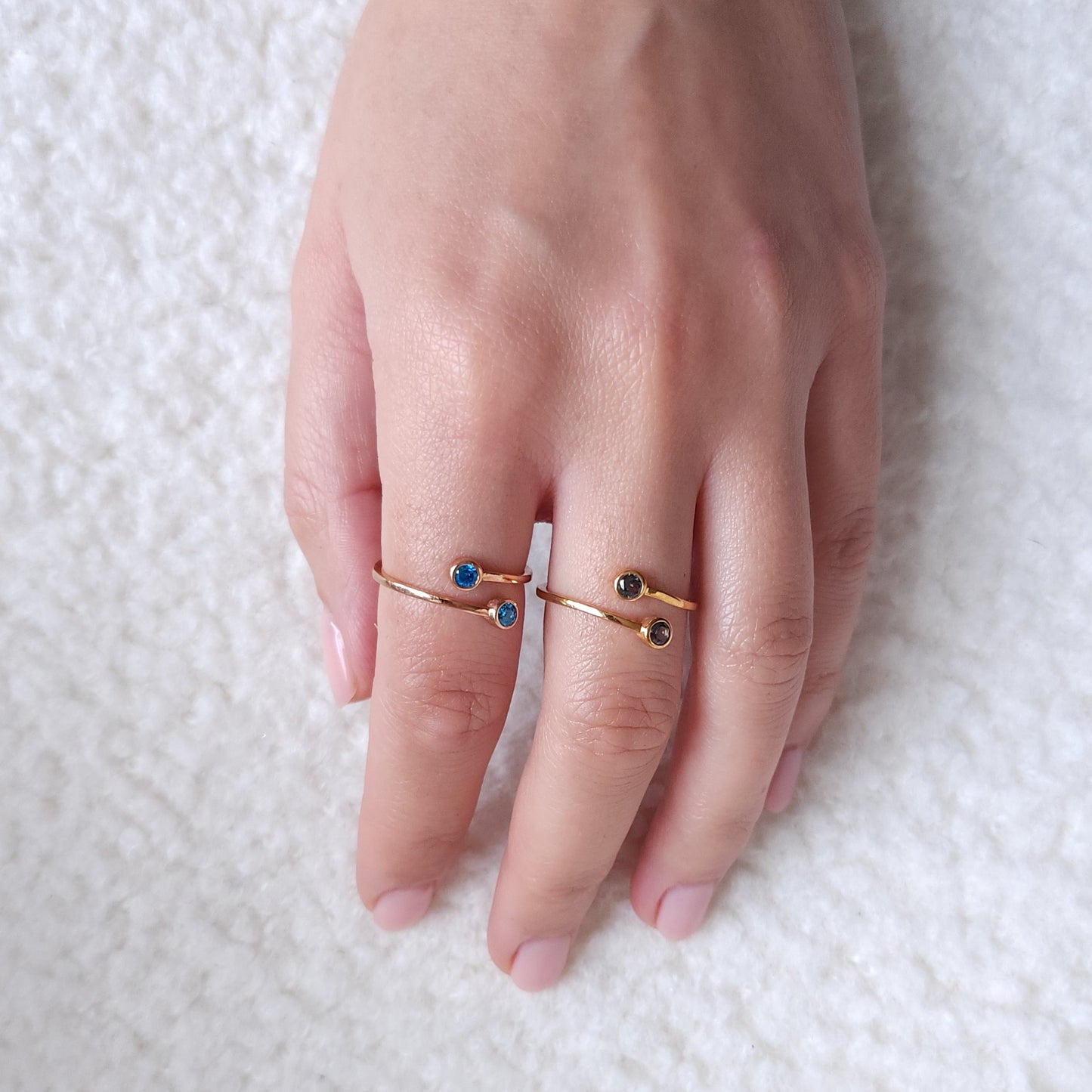 Forma Bypass Ring – White Diamond
