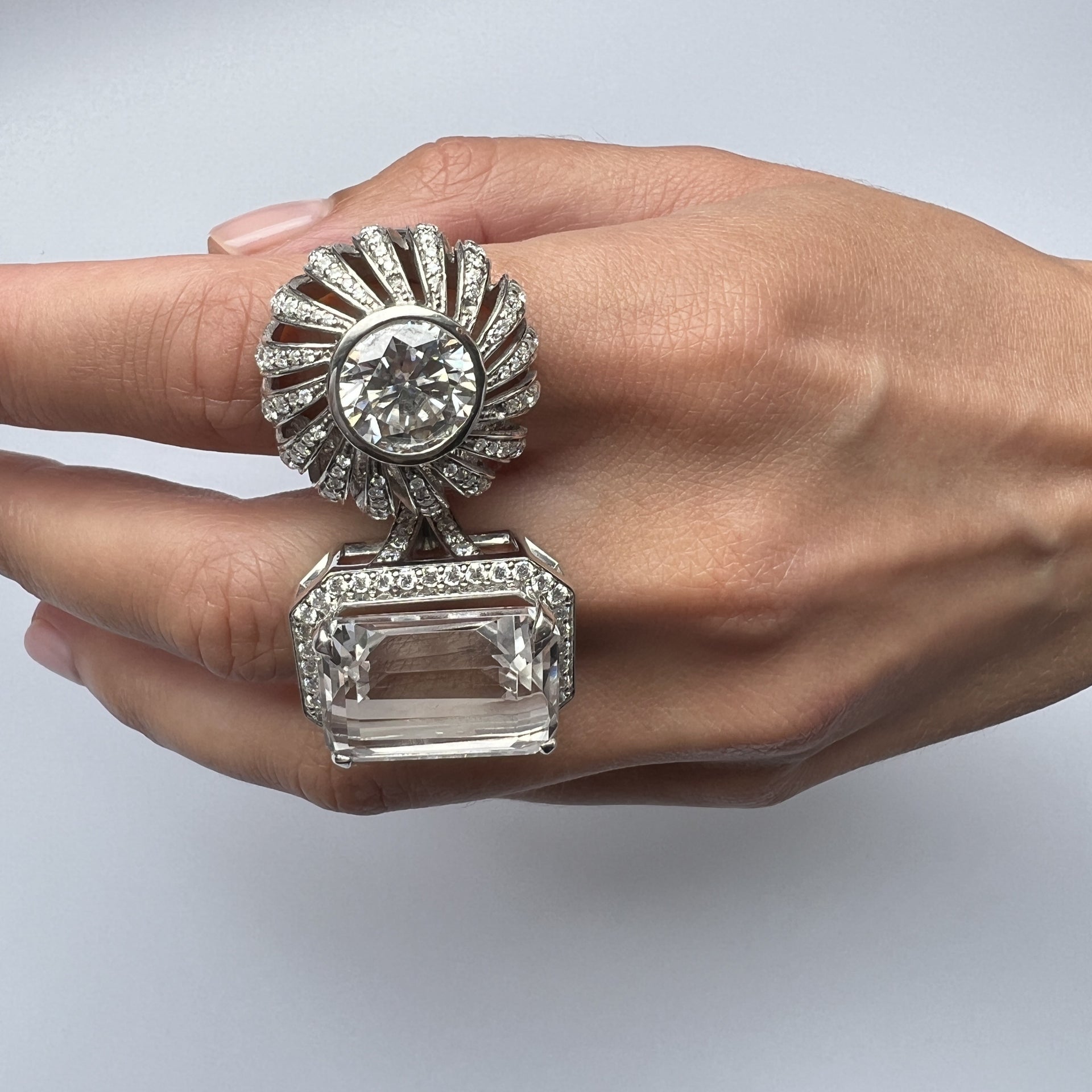 Forma Pasha Ring – White Diamond
