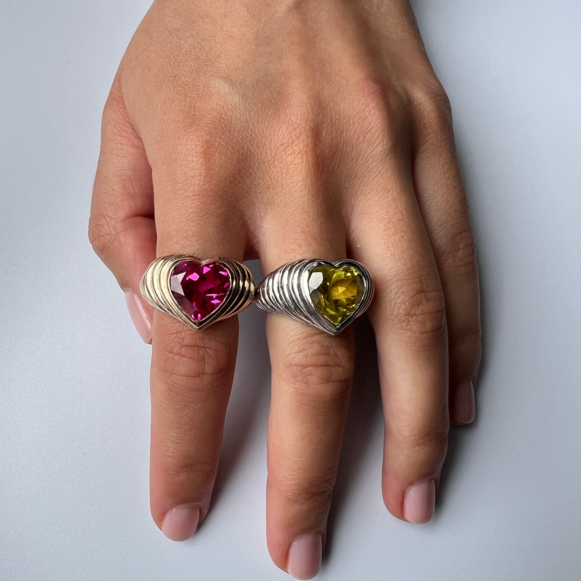 Amore Signet Ring – Purple Sapphire