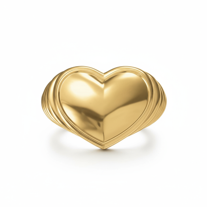 Amore Ribbed Signet Ring