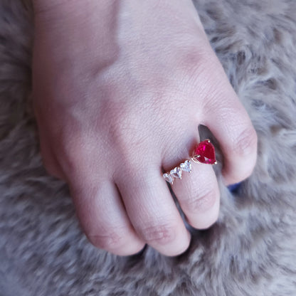 Amore Open Ring – Blue Sapphire