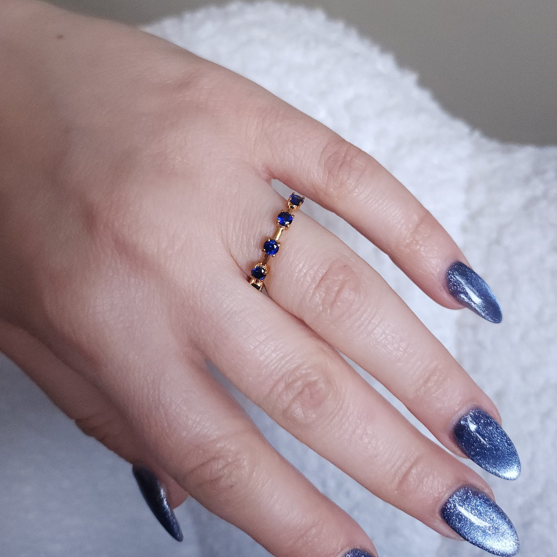 Linea Cinco Ring – Blue Sapphire
