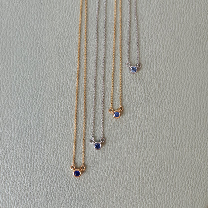 Forma Mini Solitaire Necklace – Light Blue Aquamarine