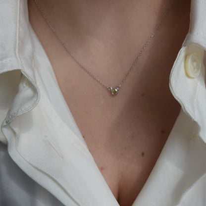 Forma Mini Solitaire Necklace – Yellow Sapphire