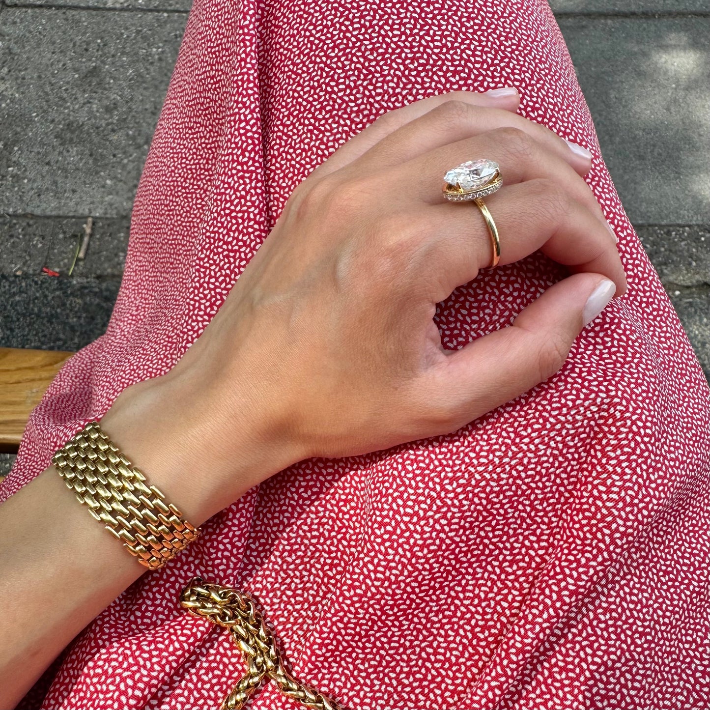 Velara Grand Ring – White Diamond