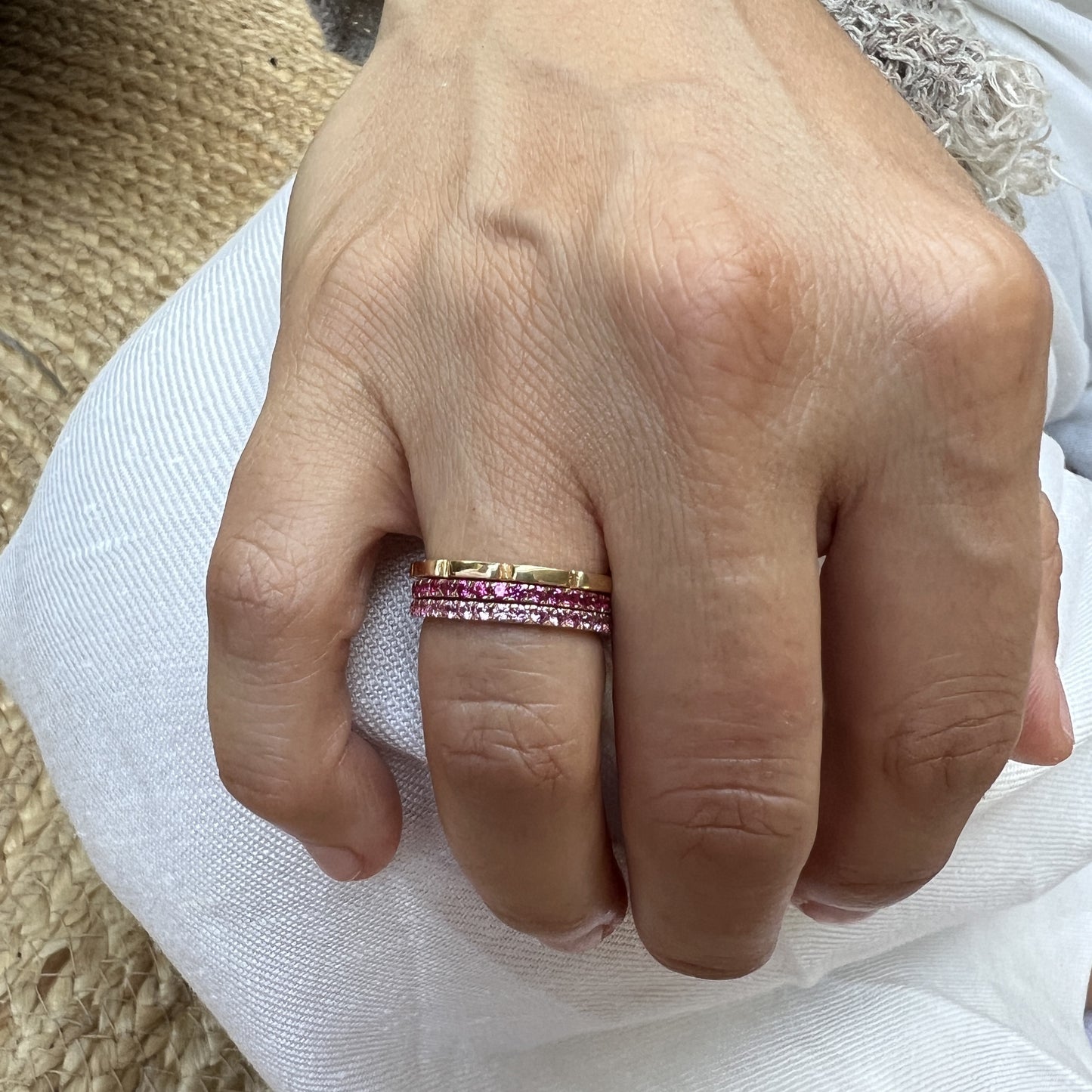 Linea Mini Ring – Red Ruby