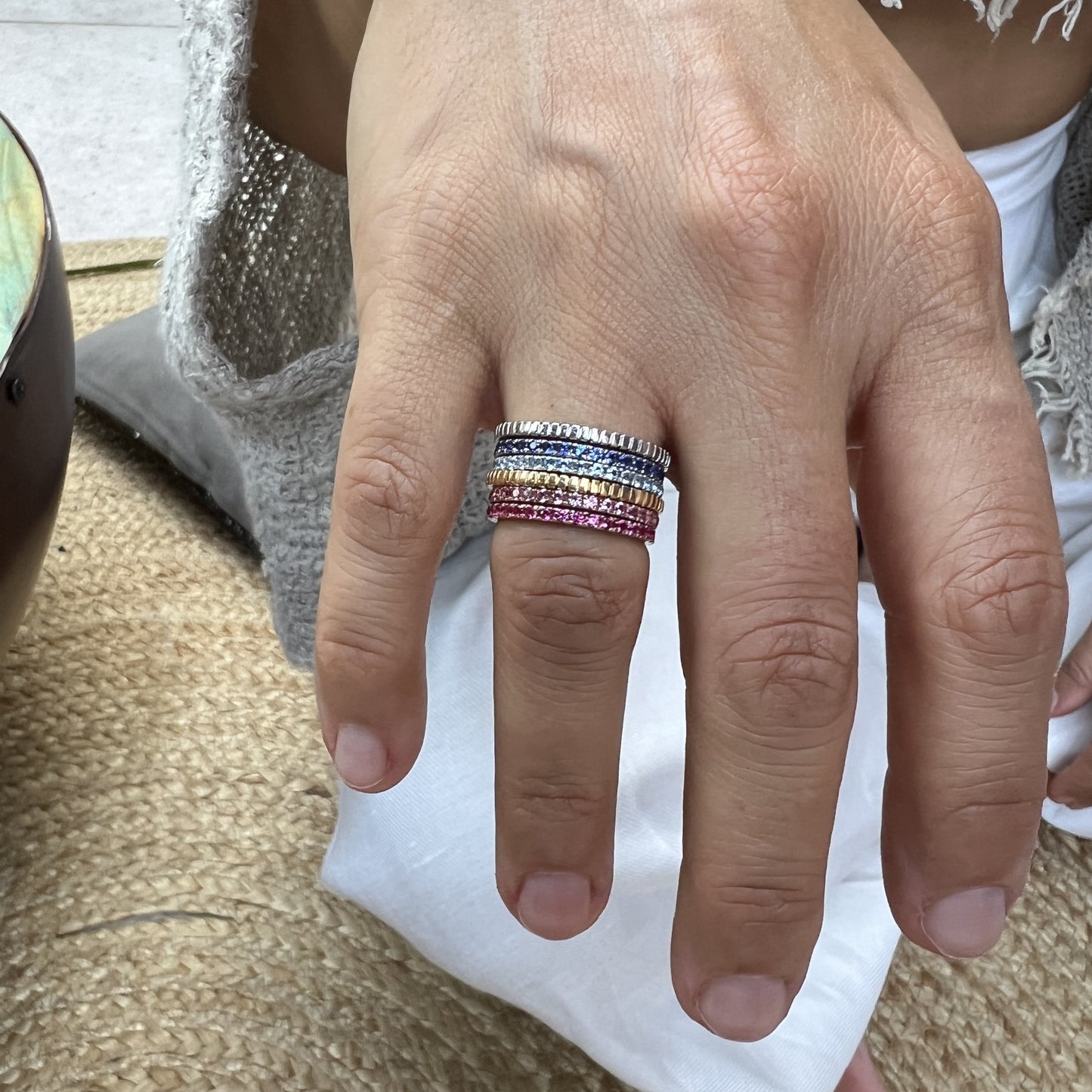 Linea Mini Ring – Red Ruby