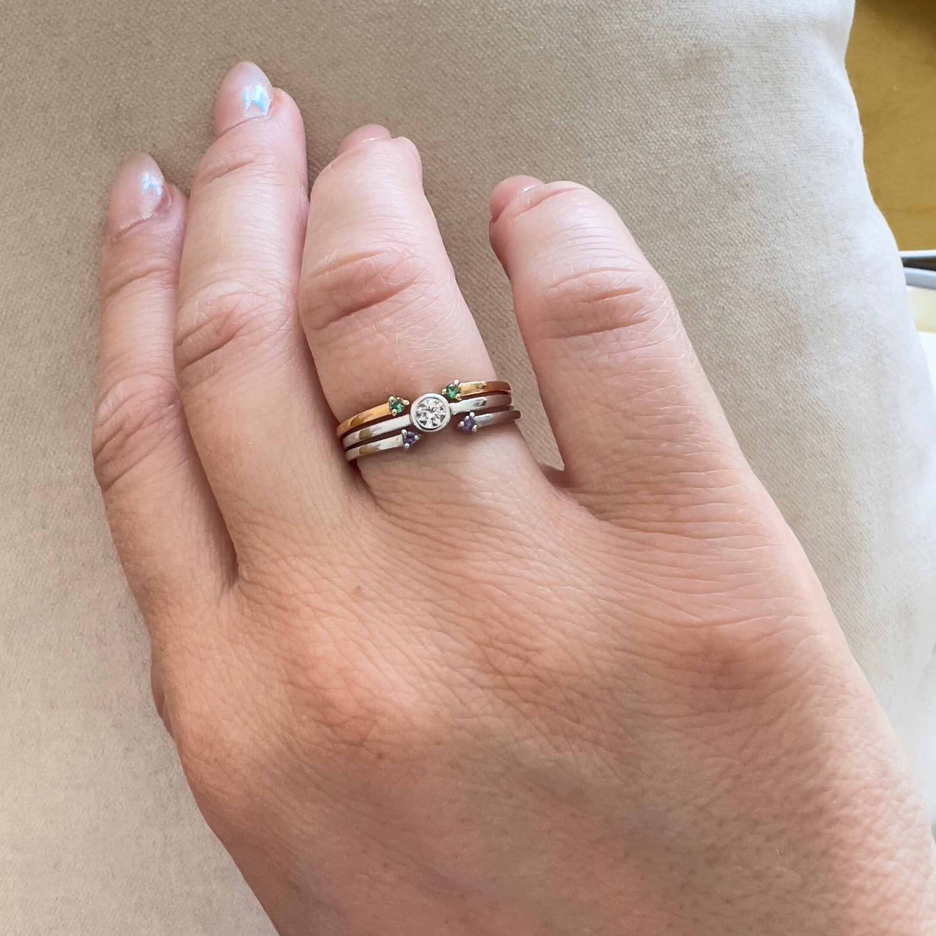 Forma Mini Solitaire Ring – White Diamond