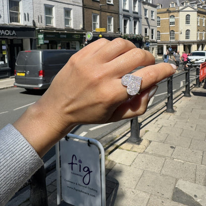 Amore Pavé Heart Ring – White Diamond