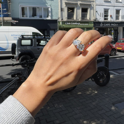 Amore Toi & Moi Ring – Zambian Green Emerald